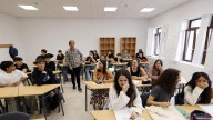 Mil docentes de colegios e institutos dejan las aulas gallegas este año