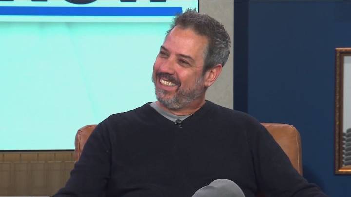 Comedians put on fundraiser show after friends car accident