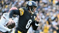 Steelers' Rodgers injures hand, sits out 2nd half of victory