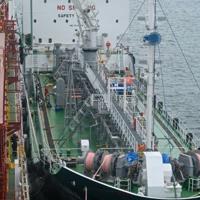 Singapore sets course for 'green' methanol ship fuel supplies