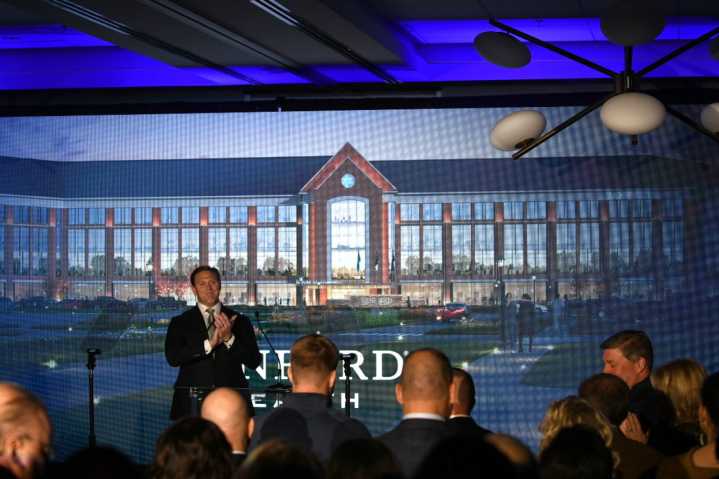 Sanford Health announces new Rapid City medical center, receiving $300 million from Denny Sanford