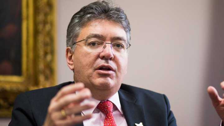 Mauricio Cárdenas Santamaría desmiente atentado en su contra en el Centro Internacional de Bogotá