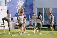 El de amarillo es el rival