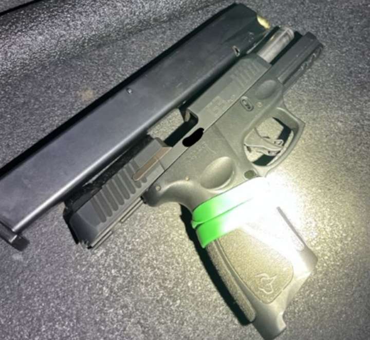 Police find gun after teens attempt robbery following Grand Rapids Santa Parade