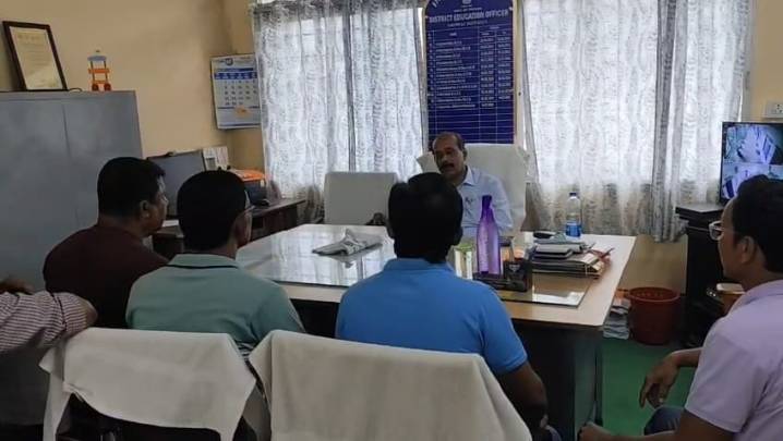 Education officials clash with teachers’ delegation over unpaid salaries and media presence