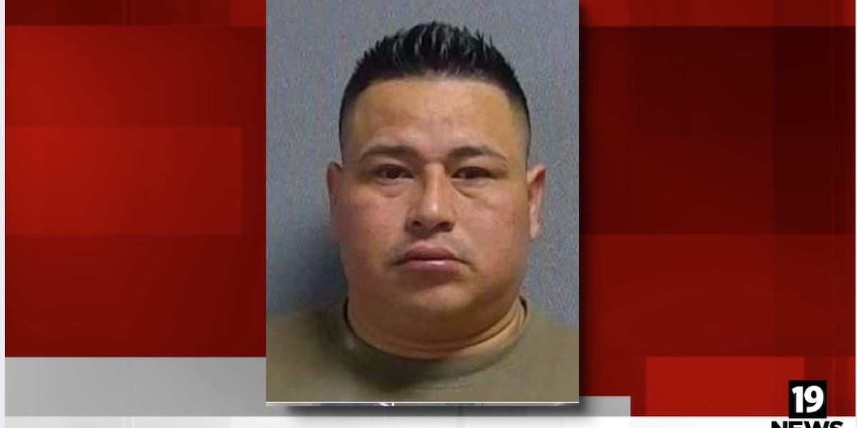 Contractor accused of stealing credit card from Geauga County senior citizen