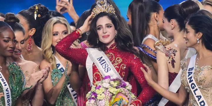 Mexico’s bullied pageant contestant gets payback by capturing Miss Universe crown