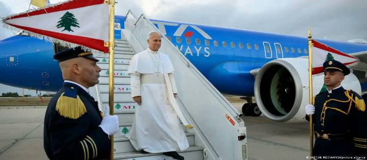 Papa León XIV viaja a Líbano con mensaje de paz