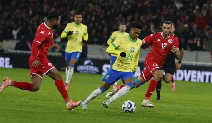 1-1. Estêvão salva un empate gris de Brasil contra Túnez