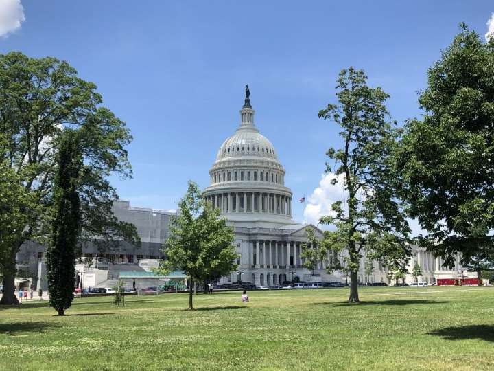 Eight Senate Democrats Join GOP to Approve Bill Ending Government Shutdown