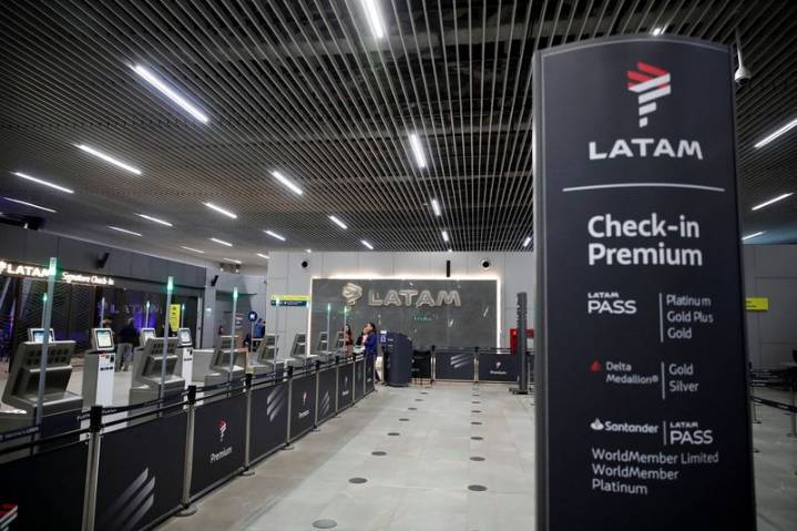 LATAM Airlines and Chilean pilots union reach contract agreement, ending strike