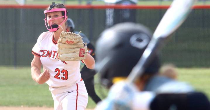 Crystal Lake Central ace pitcher Oli Victorine commits to Illinois