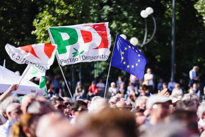 Italian political consultant says he was targeted with Paragon spyware