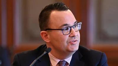 Illinois Sen. Porfirio’s state treasurer fund disbursement bill passes House and Senate