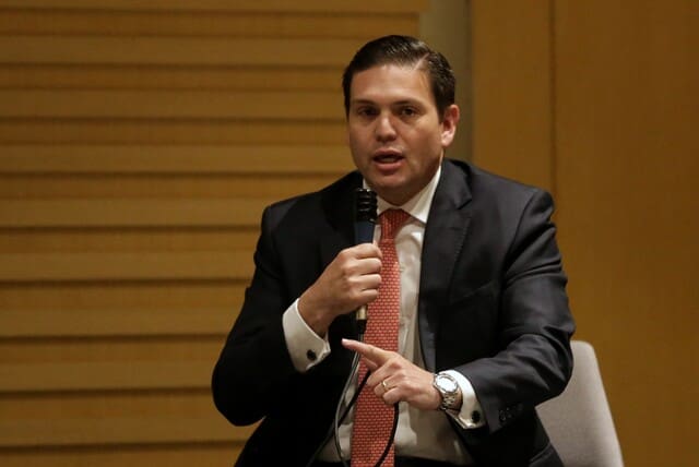 Pinzón propone encuesta en enero para elegir quiénes van a consulta en marzo: no mencionó a Abelardo