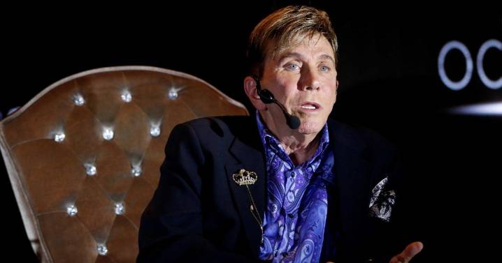 Osmel Sousa expone la razón por la que dejó el Miss Universo