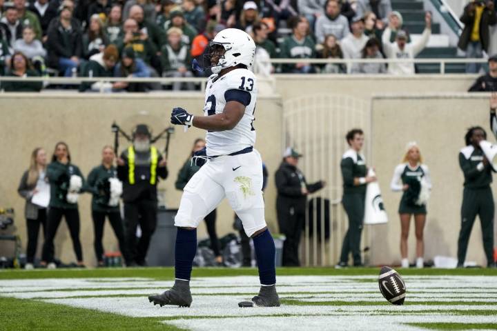 Deadspin | Penn State snaps six-game skid, rolls past Michigan State
