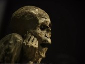 París exhibe nueve momias y reabre la discusión ética sobre mostrar restos humanos en museos