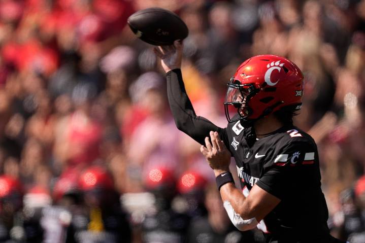 Cincinnati vs. Utah FREE LIVE STREAM (11/1/25): Watch college football, Week 10 online