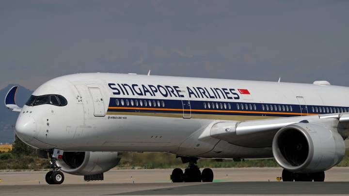 Singapore Airlines earnings sink 82% in second quarter, well below forecasts on Air India drag