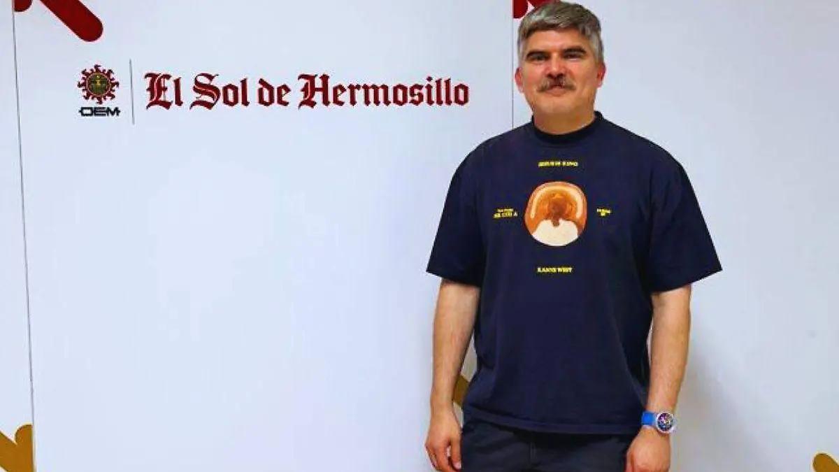 Juan Pablo Chipe, experiencia artística en la charla “Cómo vivir del arte y no morir en el intento”