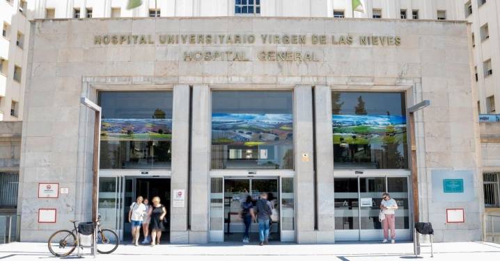 El hospital Virgen de las Nieves de Granada forma a especialistas en radiofrecuencia para tratar el dolor