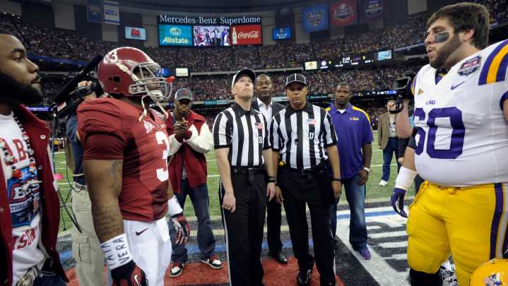 LSU vs Alabama predictions, picks, odds for Week 11 football game