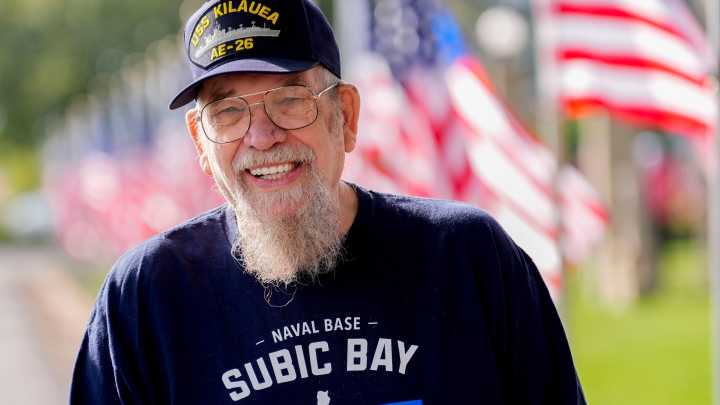 Where can Alabama veterans can get free food and coffee today?