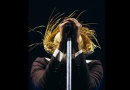 Bad Bunny brilla y arrasa en los Grammy Latinos 2025