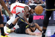 Steph Curry’s off night, early exit too much as Warriors fall to Rockets