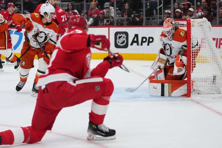 Red Wings solve several issues to snap three