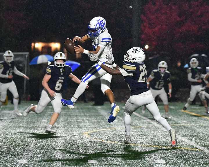 Camas, Kelso, Washougal, Seton Catholic, La Center to serve as hosts as Week 10 football playoff matchups are announced