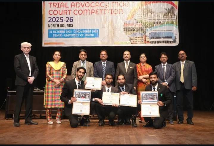 Vitasta Law School Secures Dual Honours at National Moot Court Competition