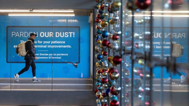 Air travel back to normal as Thanksgiving travel ramps up