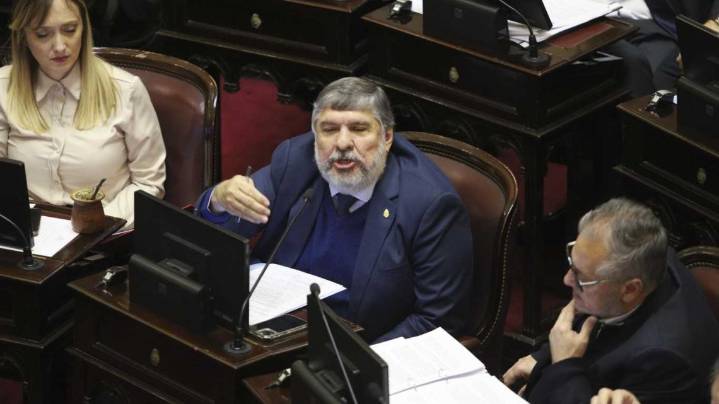 Mayans pidió que la libertaria Villaverde no asuma por "vínculos con el narcotráfico"