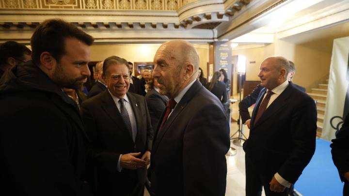 Juan Cofiño retoma su actividad tras su baja médica de un mes