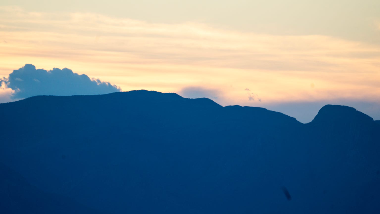 2 dead in plane crash near White Sands and Alamogordo, New Mexico