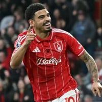 Man City rout Liverpool to mark Guardiola milestone, Forest boost survival bid