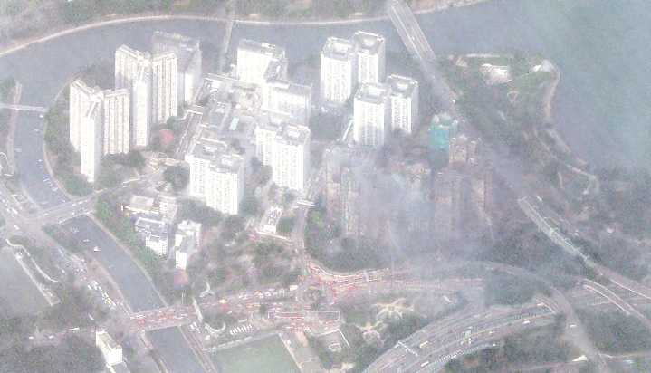 Balance de incendio en Hong Kong: 128 muertos y 200 desaparecidos