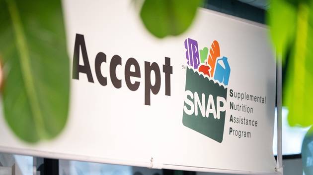 As hopes rise for an end to the shutdown, legal battle over SNAP benefits continues