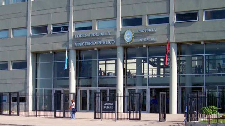 Detuvieron a un policía en Salta por almacenar más de 60 mil archivos con material de abuso sexual infantil