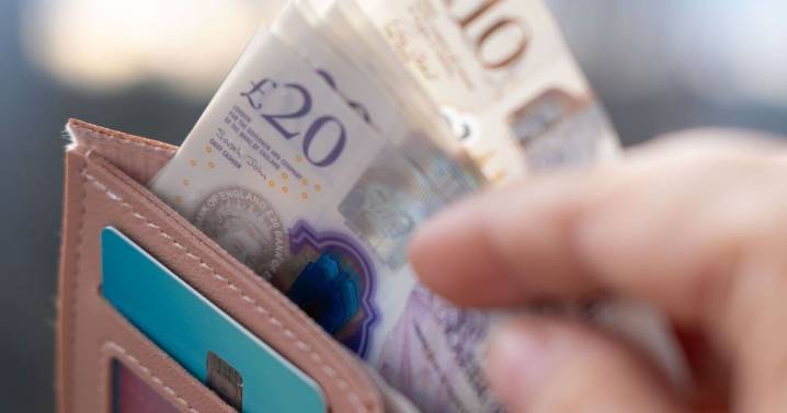 Older state pensioners given extra £566 boost on top of state pension 