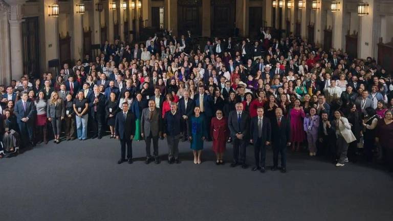 Sheinbaum pide a legisladores ‘4T’ reforzar su presencia en territorio e informar avances del Gobierno