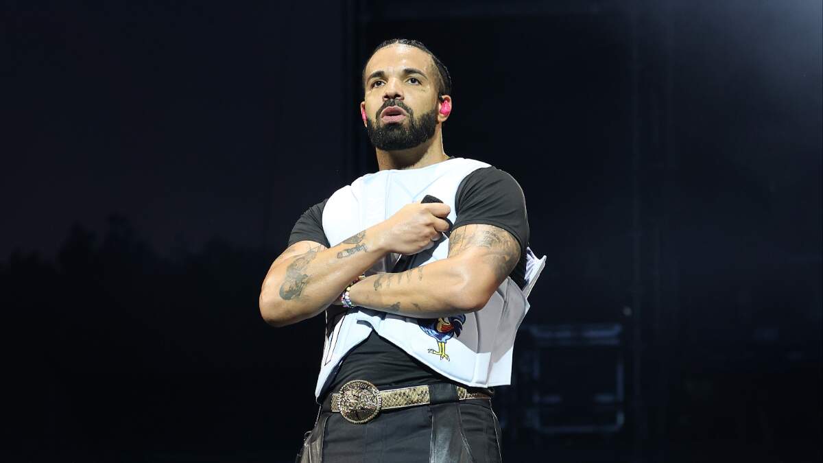 Drake Addresses Wild Rumor T.I. & Meek Mill Spread: 'Story Was For The Net'