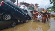 Dozens dead as typhoon slams Philippines