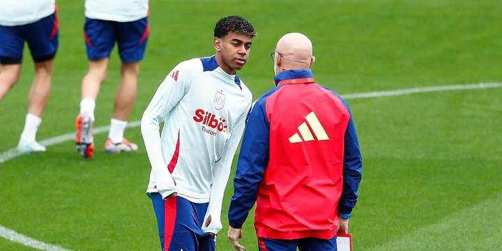 Lamine Yamal se bajó a último momento de la convocatoria de España y desató un escándalo en su selección: “No creo que sea muy normal”
