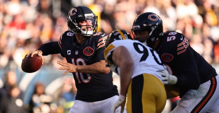 Bears beat Steelers in relatively normal game, improve to 8
