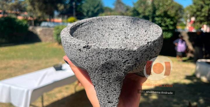 Feria del Molcajete de San Nicolás ofrecerá más de 8 mil piezas artesanales