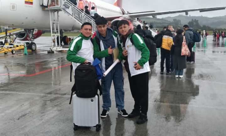Dos alumnos de colegio nariñense competirán en mundial de Robótica en Singapur