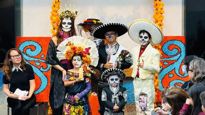 Lynnwood Celebrates Day of the Dead with Art, Memories, and Community